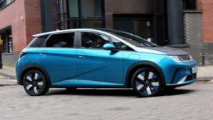 BYD Dolphin 2025 tampak samping