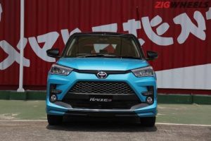 toyota raize 2025 tampak depan